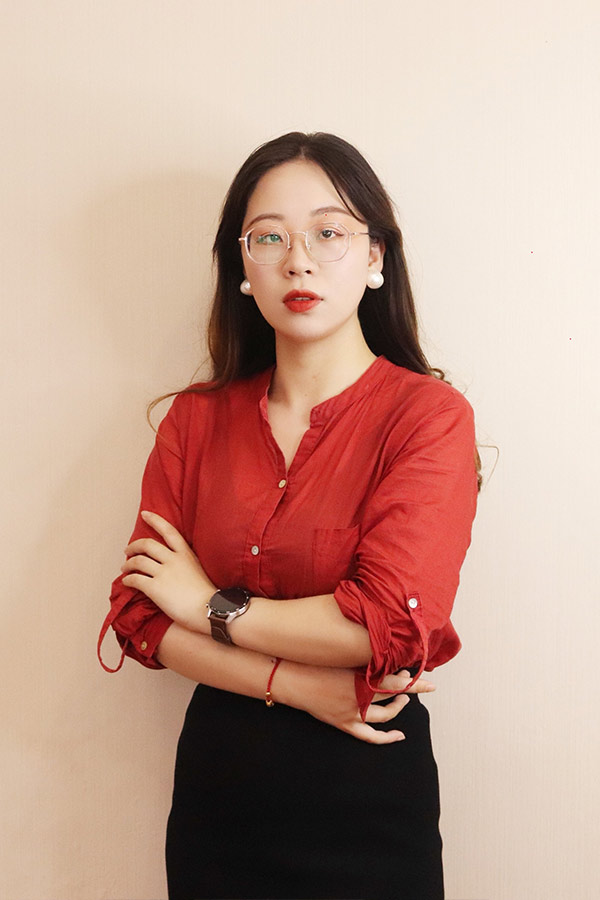 定边张治华 本科学历，毕业于陕西师范大学