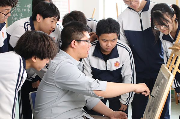 定边艺术升学班