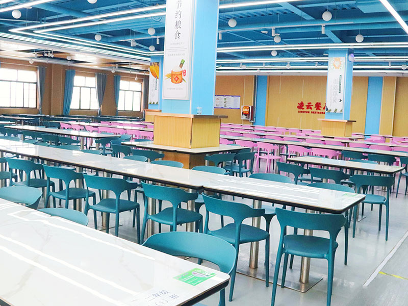 定边学生餐厅